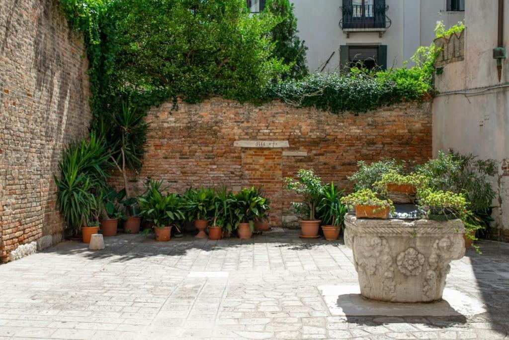 Residence Alma - Rialto Bridge Venecia Exterior foto